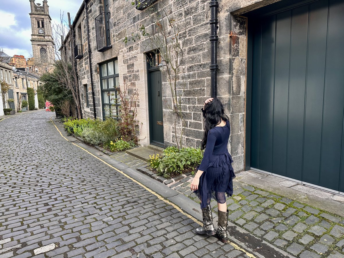 nida 𓃹 tweet media