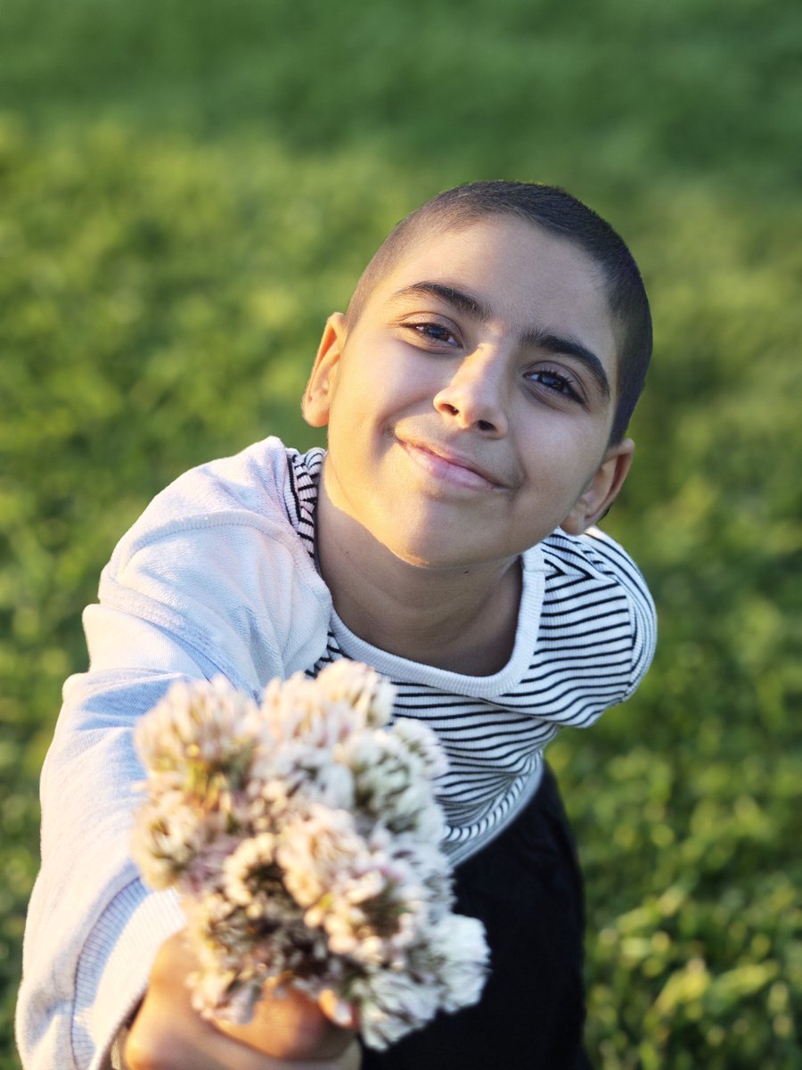 #ÖnceÇocuklarİyileşsin 
Bayramda sevdiklerimizi mutlu ederken, lösemiyle mücadele eden çocukları da unutmayalım.
Küçük bir bağış, onlar için büyük bir umut olabilir.
Bu bayram tercihim LÖSEV. 
#Bağış #LÖSEV #Bayram
losev.org.tr/ramazan