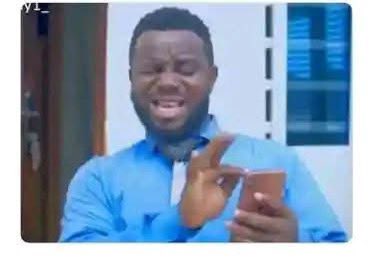 Reece James checking live scores at 10:00 pm from his hospital bed.