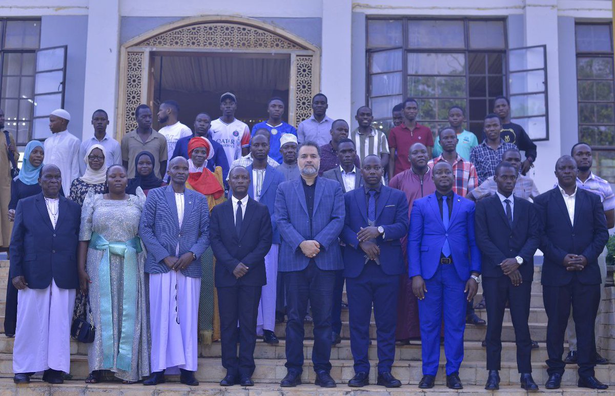 We had the distinct honor of hosting the Minister for Youth,Sports and the Arts-<a href="/BugandaKingdom_/">Buganda Kingdom</a> <a href="/robert_serwanga/">Minister for Youth, Sports and Arts - Buganda</a> for an insightful engagement with our students and the official launch of a mentorship program meant to benefit all institutions of higher education in 🇺🇬 🙏