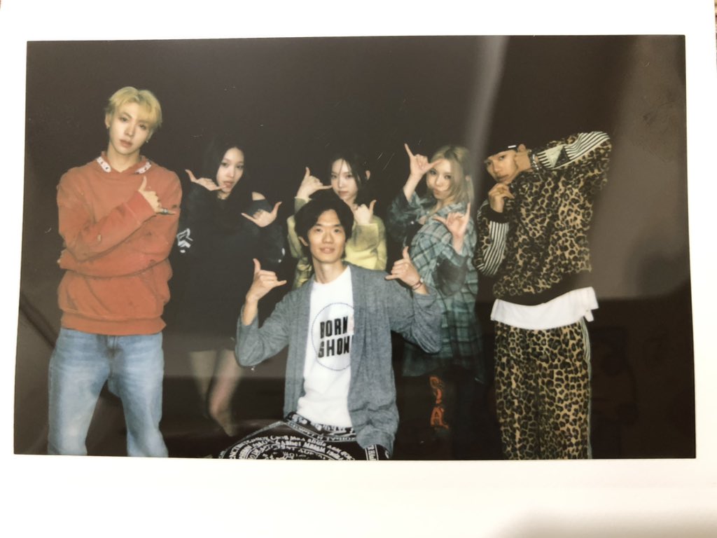 Mr. Bαςκš†αgε tweet media