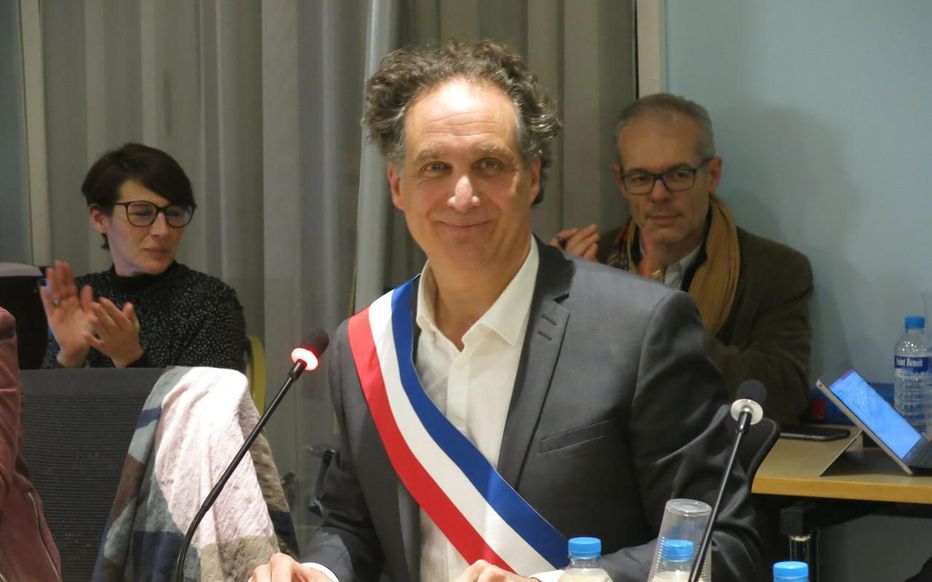 Le 1er Conseil Municipal d'installation de la nouvelle mandature se tiendra à l'hôtel de ville ce samedi 21 mars à 11h00.
Le conseil votera pour le maire et les adjoints au maire
#chatou #Municipales2026