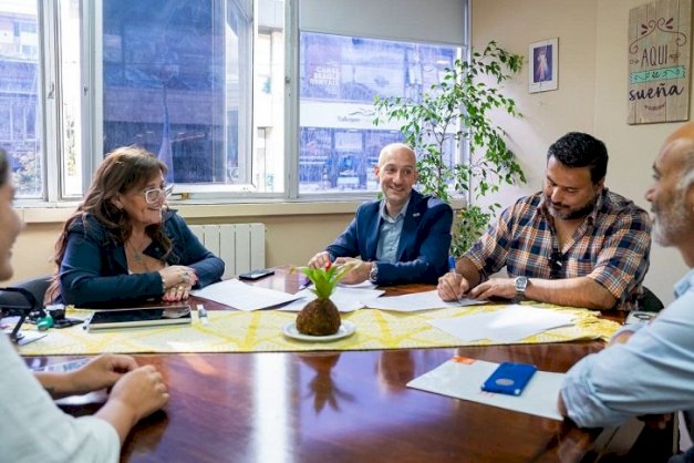 Universidad de TDF Antártida Islas Atlántico Sur tweet media