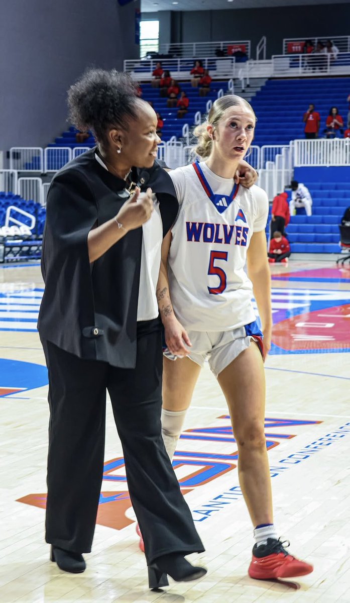 CoachK_DST's tweet photo. Player development is more than skill work. It’s building confidence, accountability, and belief that lasts long after the game. #ComeHowlWithUs🤝 https://t.co/7rkvpLKGFS
