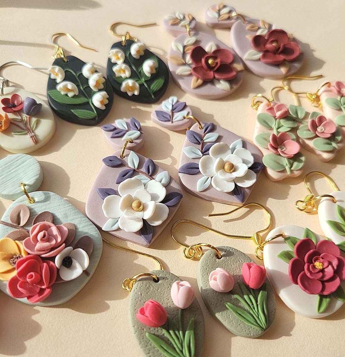 NoomCottageClay's tweet photo. 🌸 My spring collection of flower polymer clay earrings. https://t.co/q0i9TVjScP