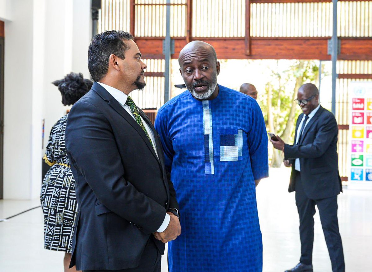 Nelson Muffuh tweet media