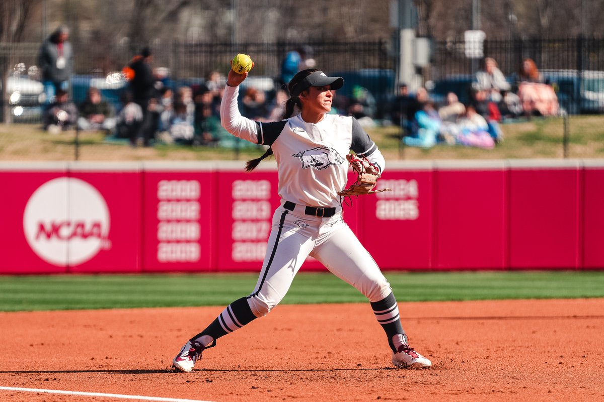Arkansas Softball tweet media