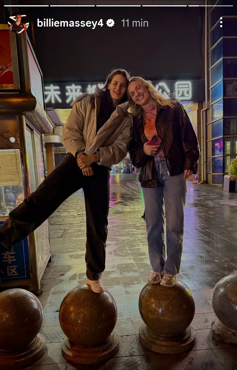 sofi ★ tweet media