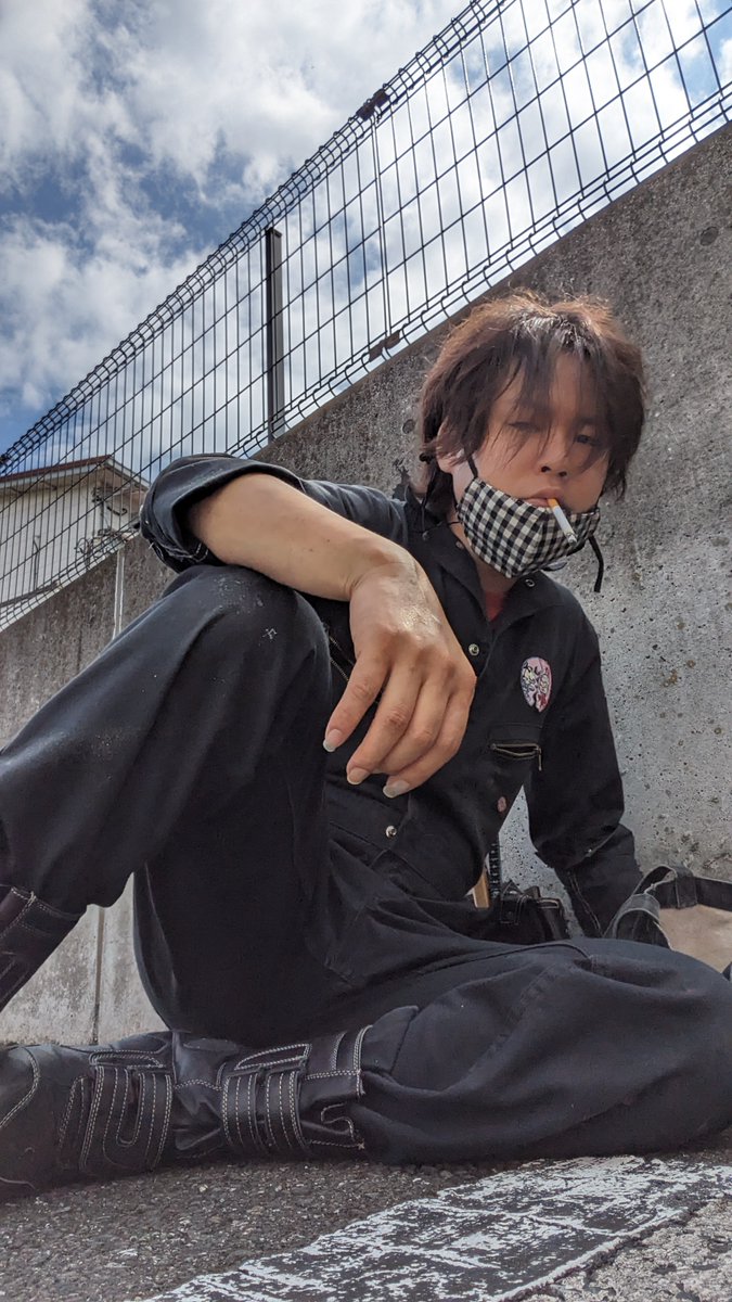 konomuraZ's tweet photo. 軽作業着 https://t.co/Cl5RK3r7hn