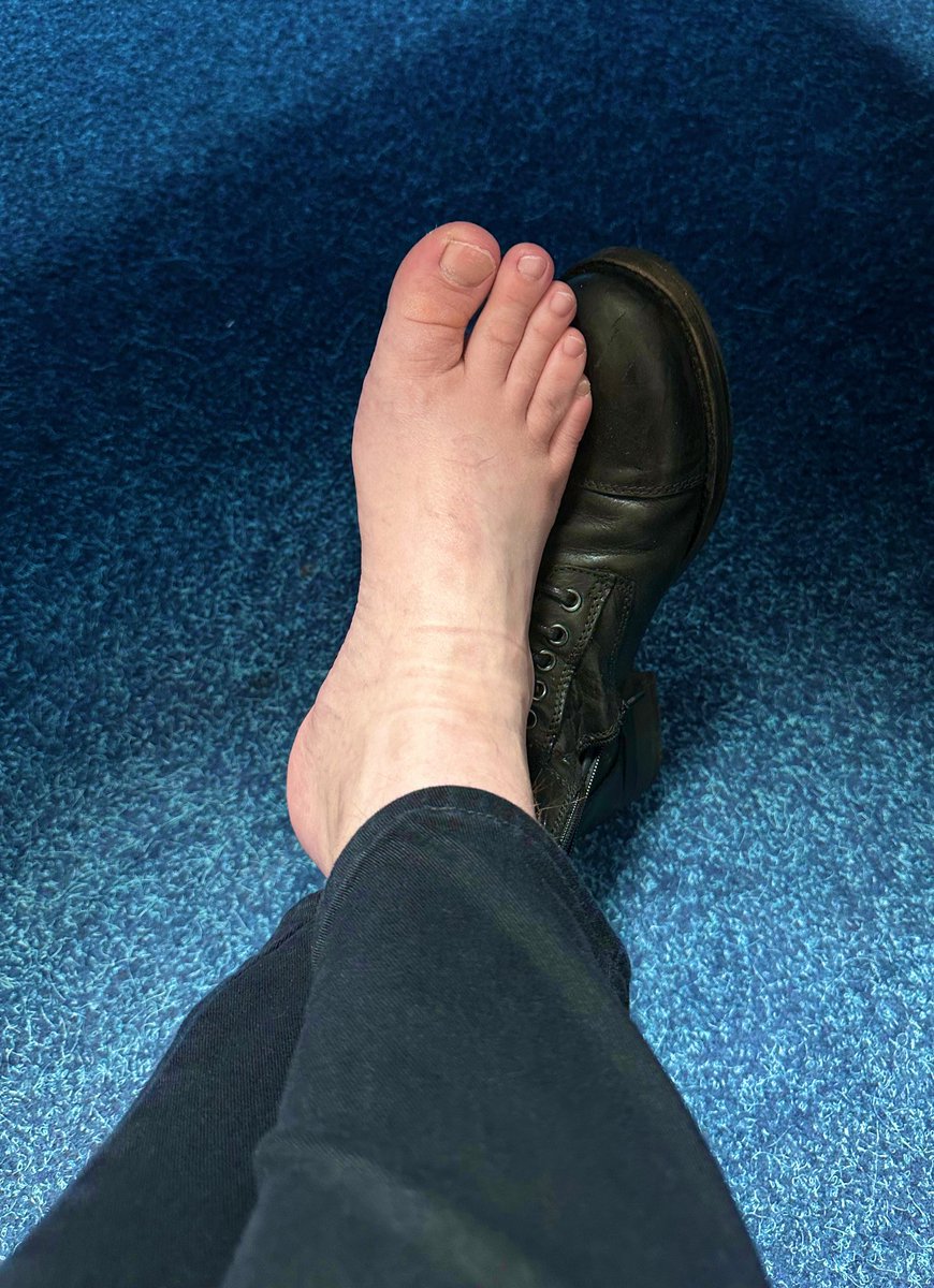 F33T111's tweet photo. Who wants to slide my other boot off? Warning: the stench will hit you when you do 😂🦶🏻🧦🥾

Like & Share 🔃 Tips welcome via Throne (link in bio)

#feetworship #mensfeet #footfetish #gayfeet #menssoles #feet #feetfetish #feetaddict #feet #malefeet #footworship #malefootfetish #soles #solesandtoes #toes #maletoes #worshipmensfeet #gayfootfetish #macro #barefeet #footmaster #macrophilia #macrophile #malefeet #malefeetlovers