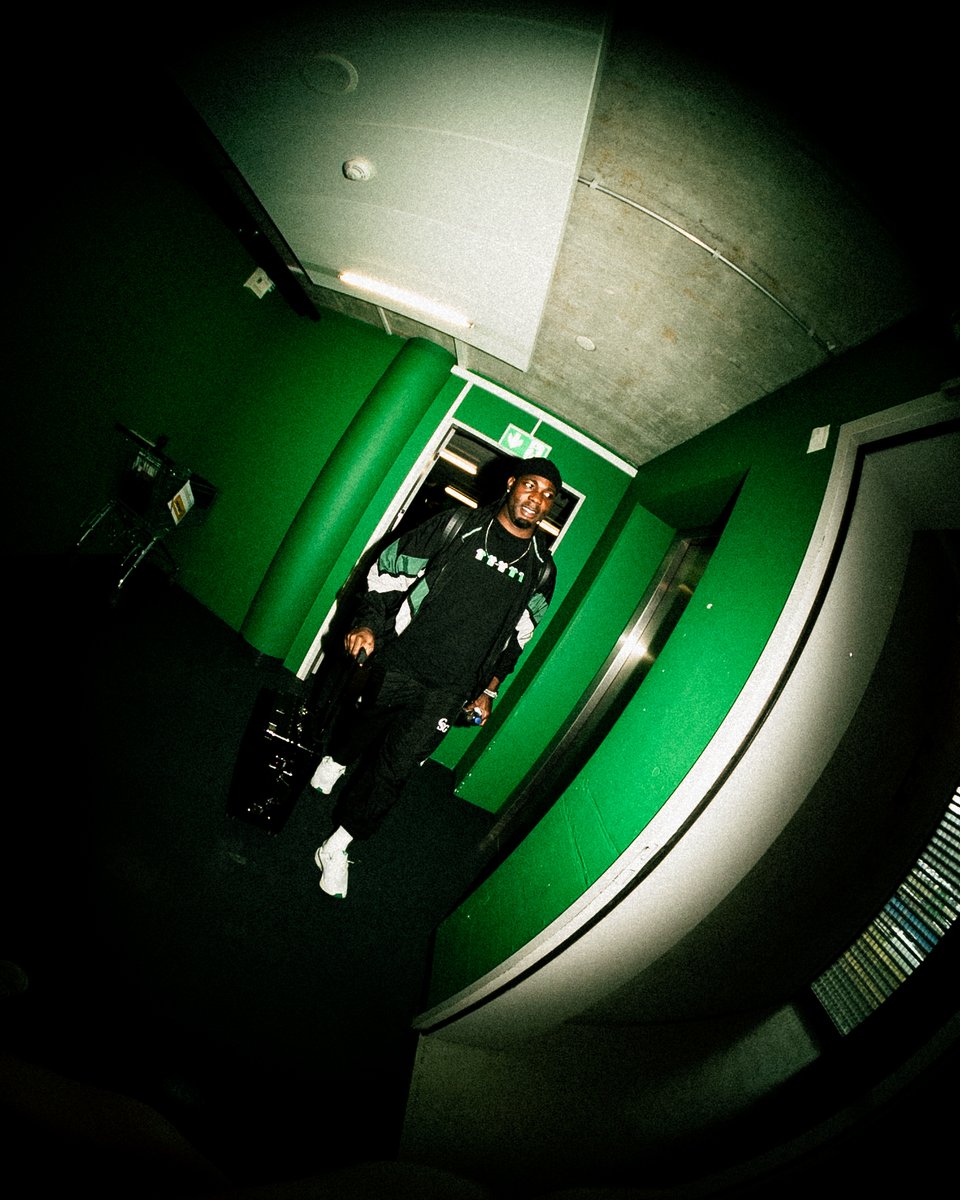 FCSG_1879's tweet photo. 𝐙𝐮𝐡𝐚𝐮𝐬𝐞 🤩
#FCSG #GrüewissImHerz #FCSGLUG https://t.co/SmoL61jsxQ