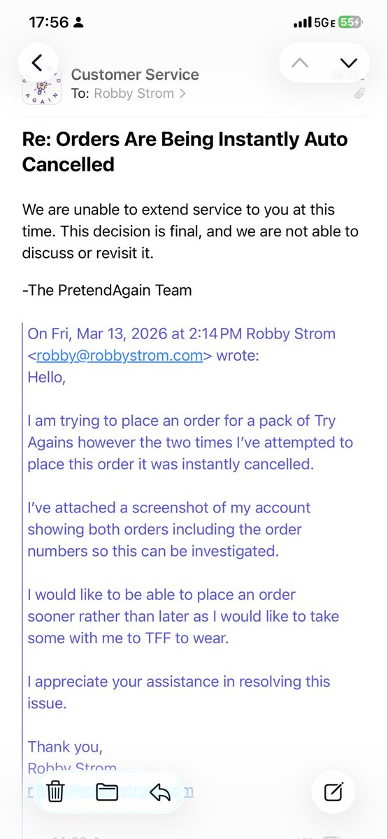 RobbyFops tweet media