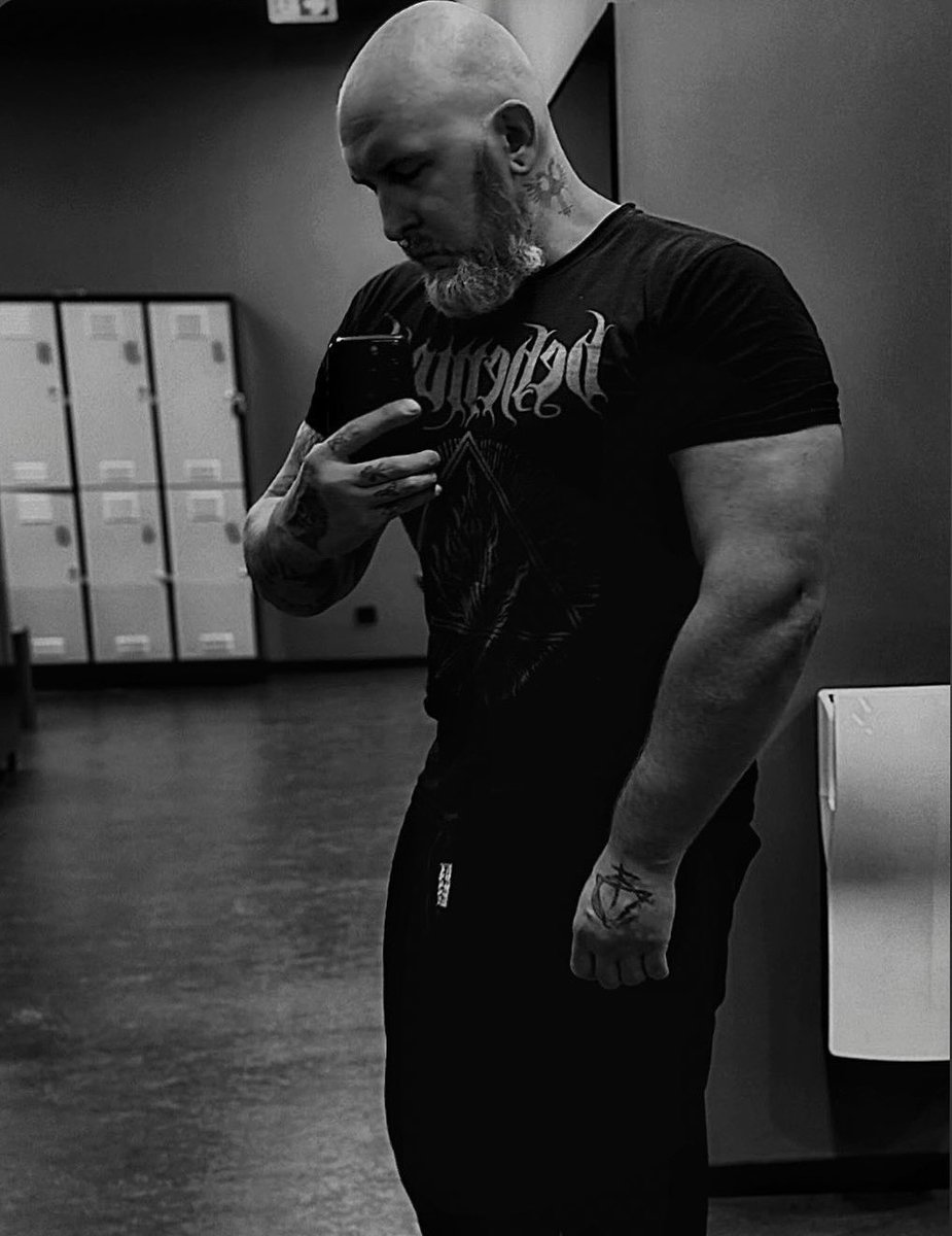 Versvs Christvs tweet media