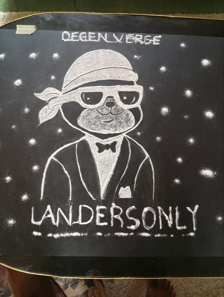 LANDERSONLY tweet media