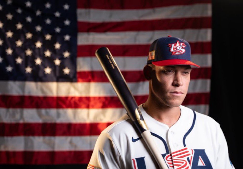 BaseballQuotes1's tweet photo. Team USA will wear game-worn Olympic hockey unis pregame before the WBC final

USA by a damn milly tonight https://t.co/u8D0glfXN0
