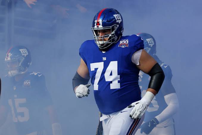 The Giant Topic tweet media