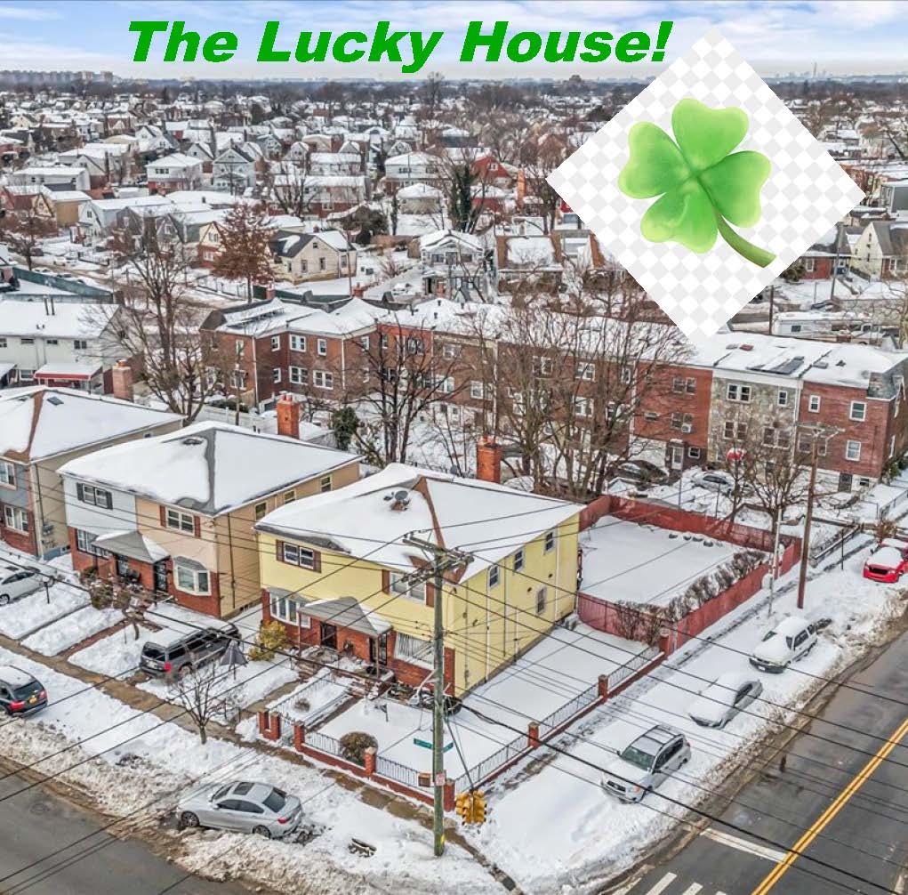 TopQueensAgent's tweet photo. Today we closed on this very #luckyhouse in Cambria Heights. It was sold after the first showing to a very fortunate buyer (who is going to live there, not an investor) who bought it all cash, in as is condition. #HappyStPatricksDay! #ClosingDay https://t.co/15Mh22kbZA