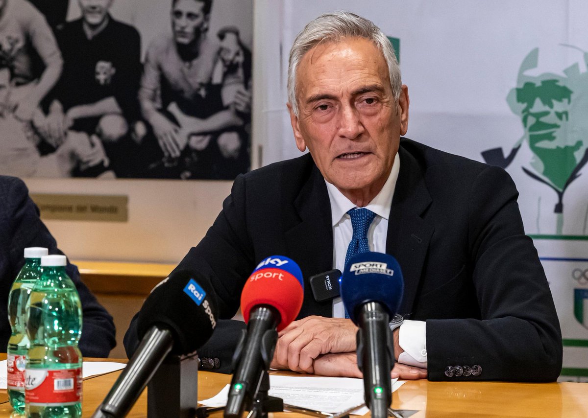 Daniele De Felice tweet media