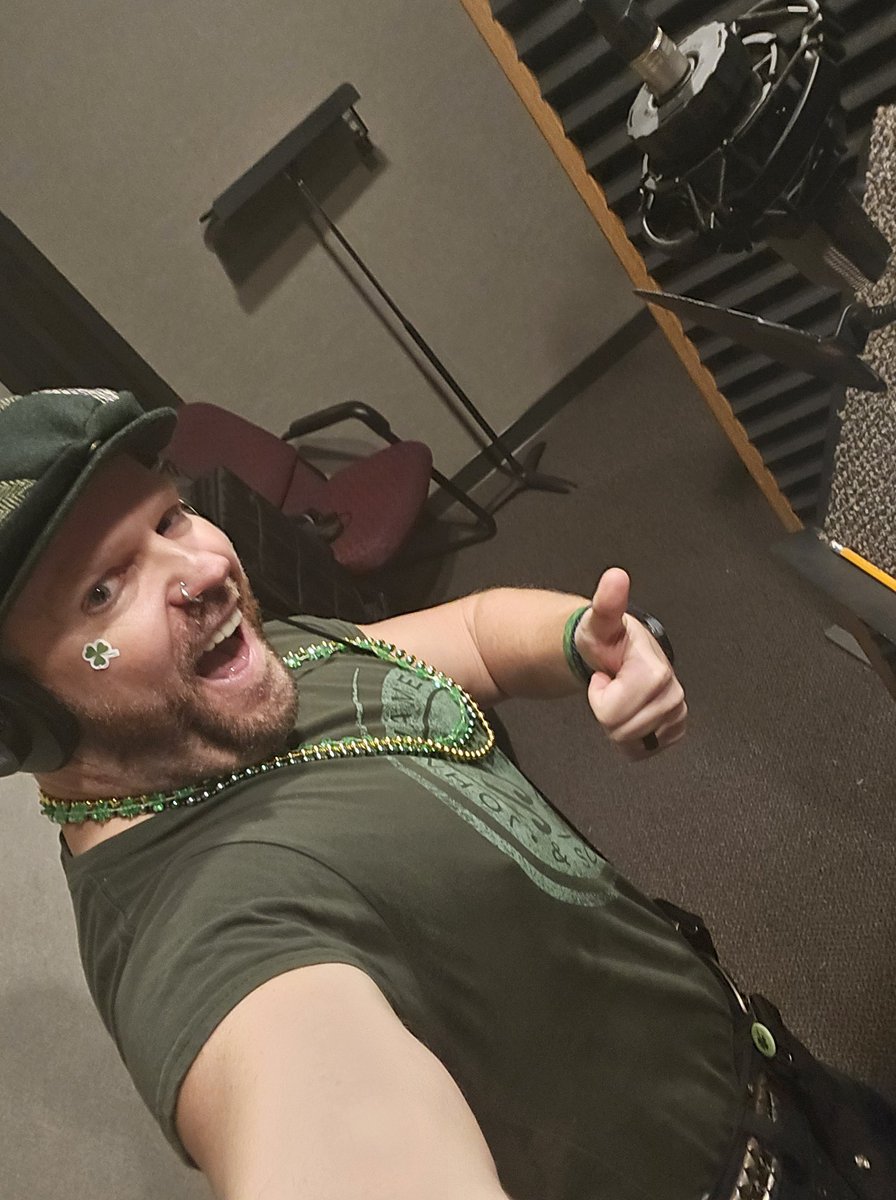JayGates's tweet photo. That's a wrap! Another Voice Over Session for a National Client with the pros at Studio Center! Sláinte!!!
#StPaddysGiggin https://t.co/1uOzIStTPg