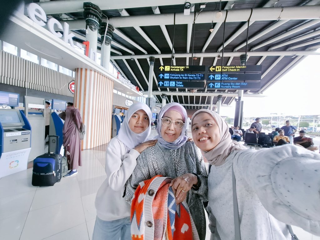 AnisMirandaa's tweet photo. Rindu https://t.co/wh25xLmDFR