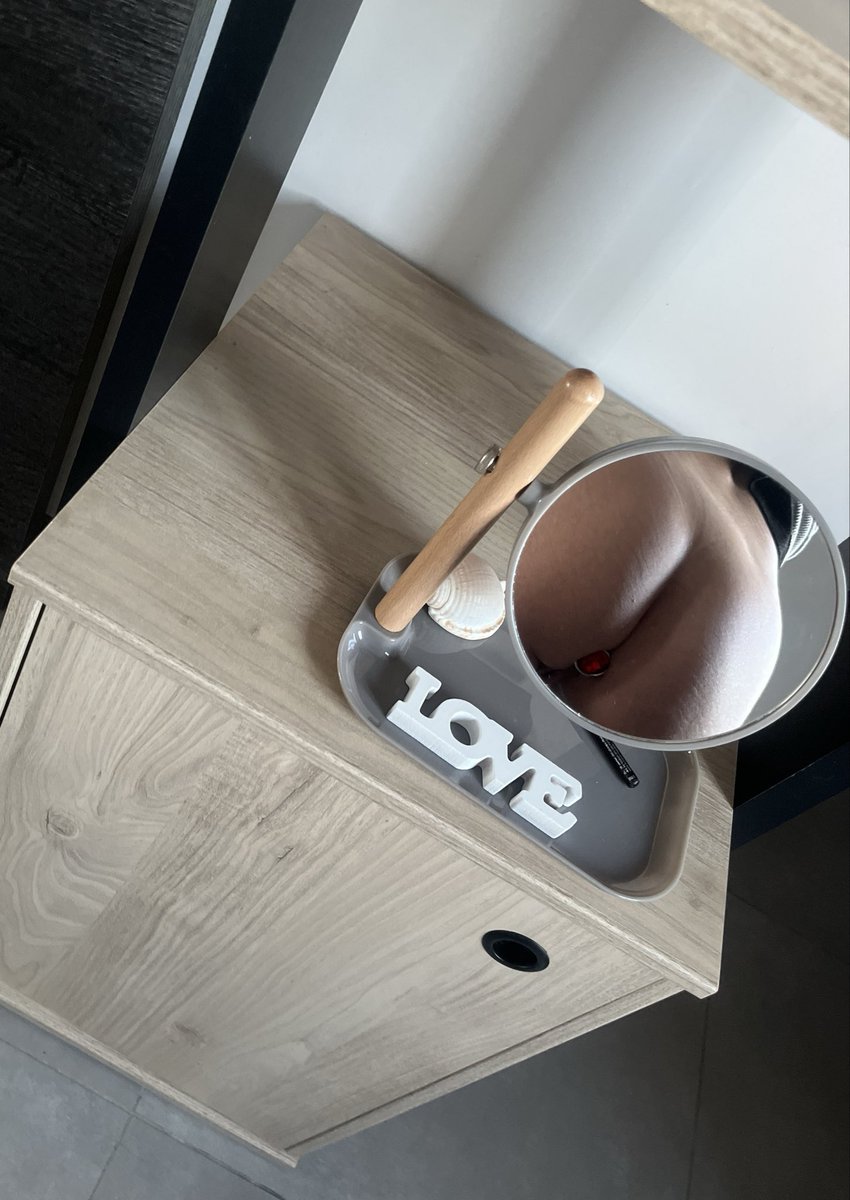 #mardi_miroir <a href="/poukounou/">poukounou</a>