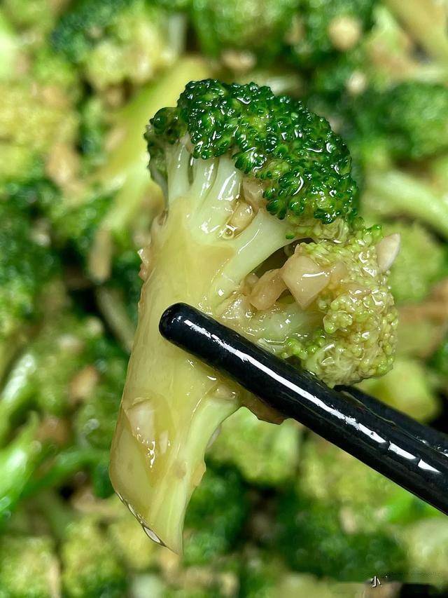 heather black tweet media