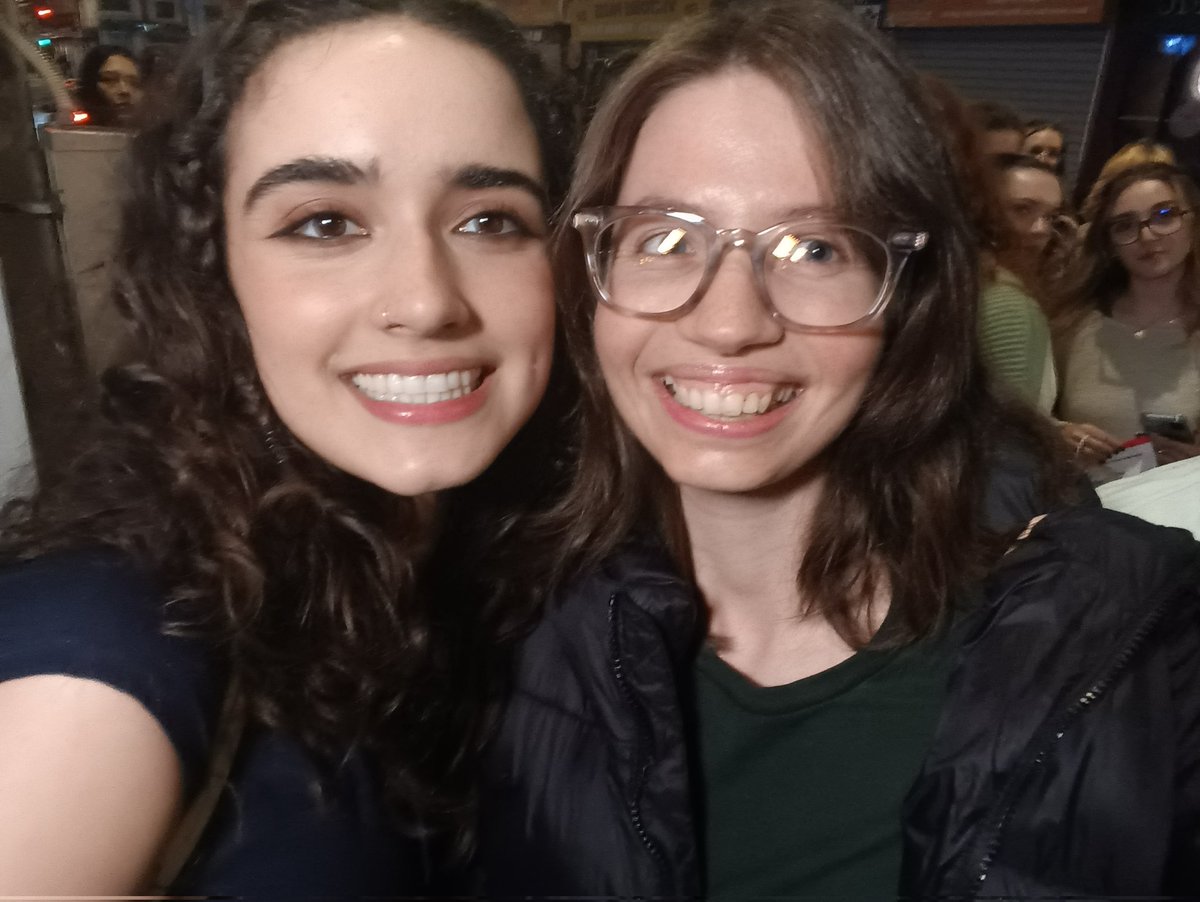 Everything is about Giulia 💙 tweet media