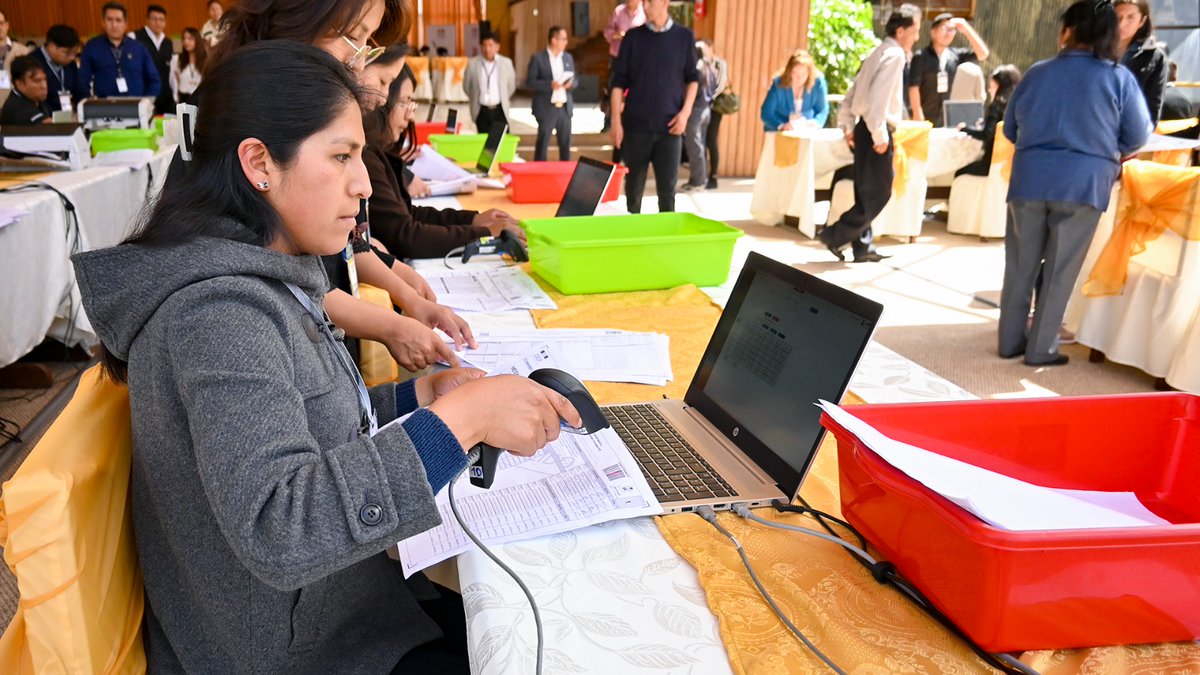 tedla_paz's tweet photo. 📷 El @tedla_paz  llevó adelante el simulacro del cómputo electoral, como parte de las actividades de preparación rumbo a las #EleccionesSubnacionales2026 https://t.co/GcBdgFjmzj