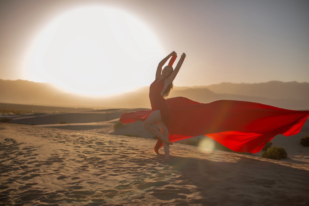 Emily Bloom tweet media