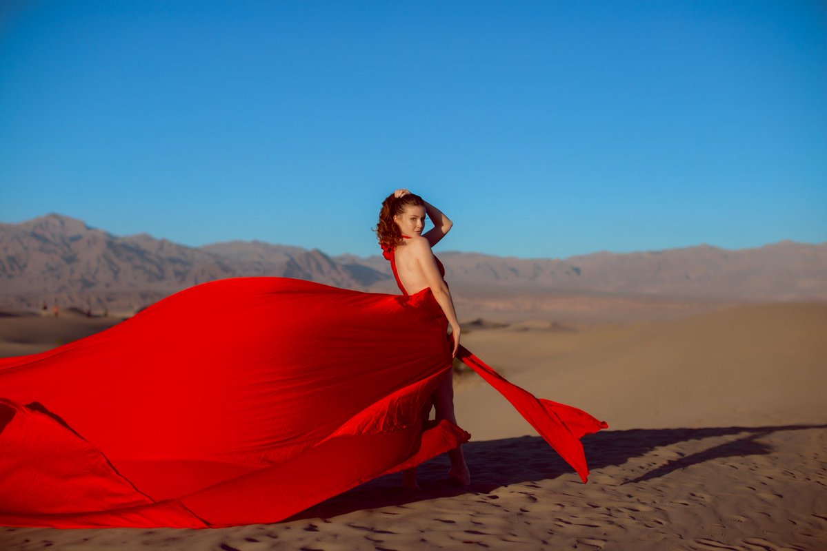 Emily Bloom tweet media