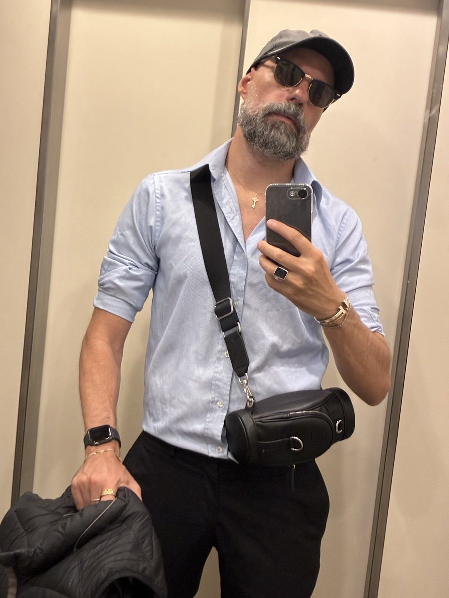 jacson_real's tweet photo. 💼 https://t.co/v8P8rDd1CA