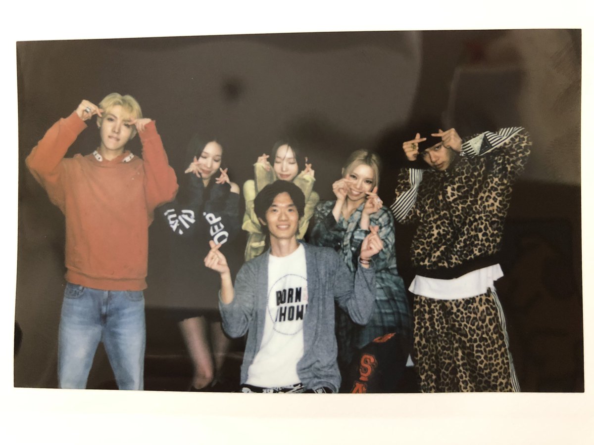 Mr. Bαςκš†αgε tweet media