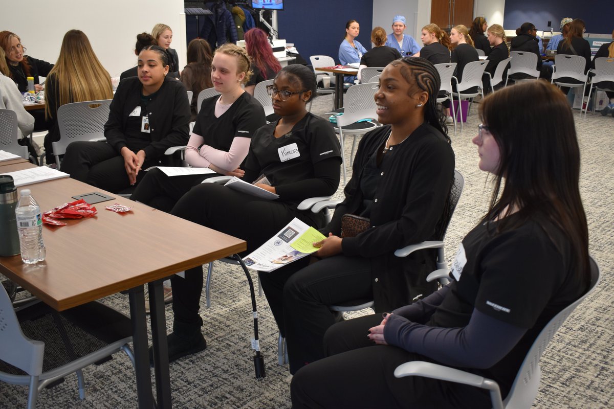 muskegonctc's tweet image. 🏥 HSA students hit  Trinity Health Muskegon  today—talking with real healthcare pros (MRI, surgical, OB/GYN, x-ray &amp;amp; more 👩🏽‍⚕️) and getting the inside scoop on careers. #FutureFocused