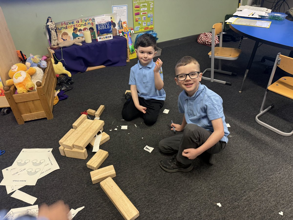 Mrs Nelson 👩‍🏫🍎 tweet media