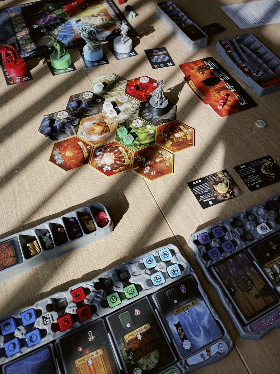 (былы) сеньёр-вярстальнік tweet media