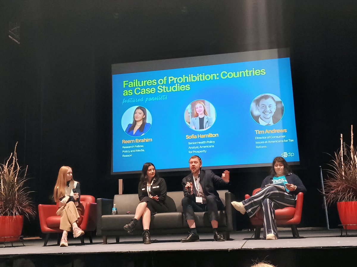 Arielle Selya tweet media