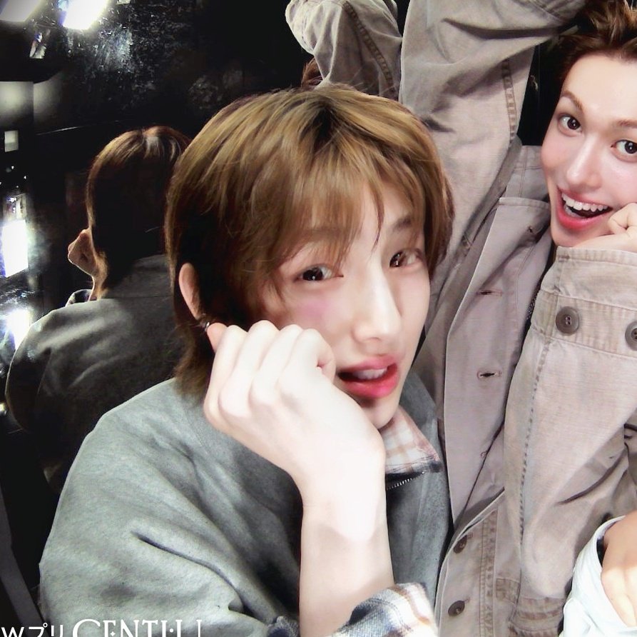 mungkin sudah saatnya aku gaungkan juhoon pose na kiyowo pada khalayak ramai