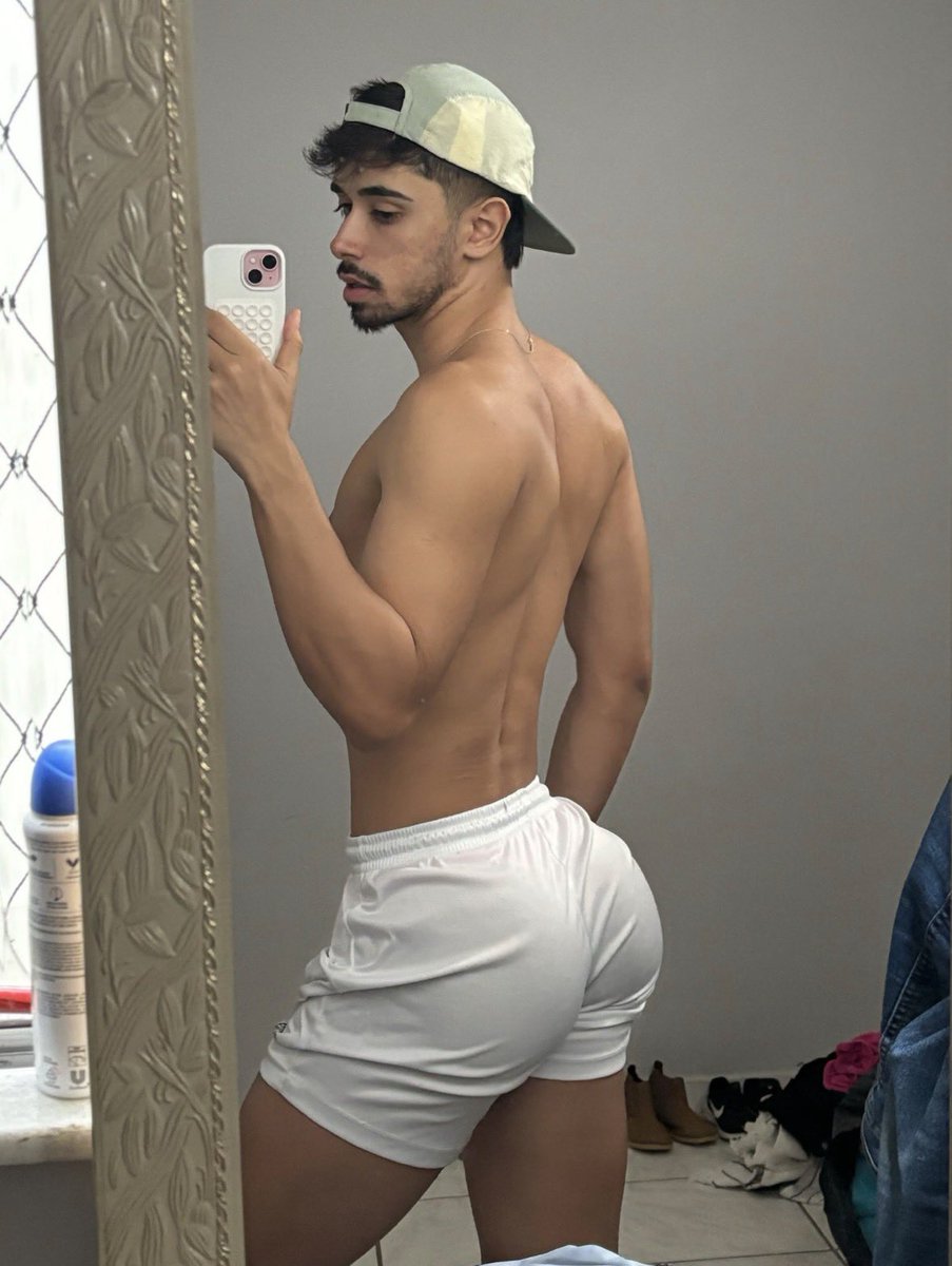 RYAN 🔆 tweet media