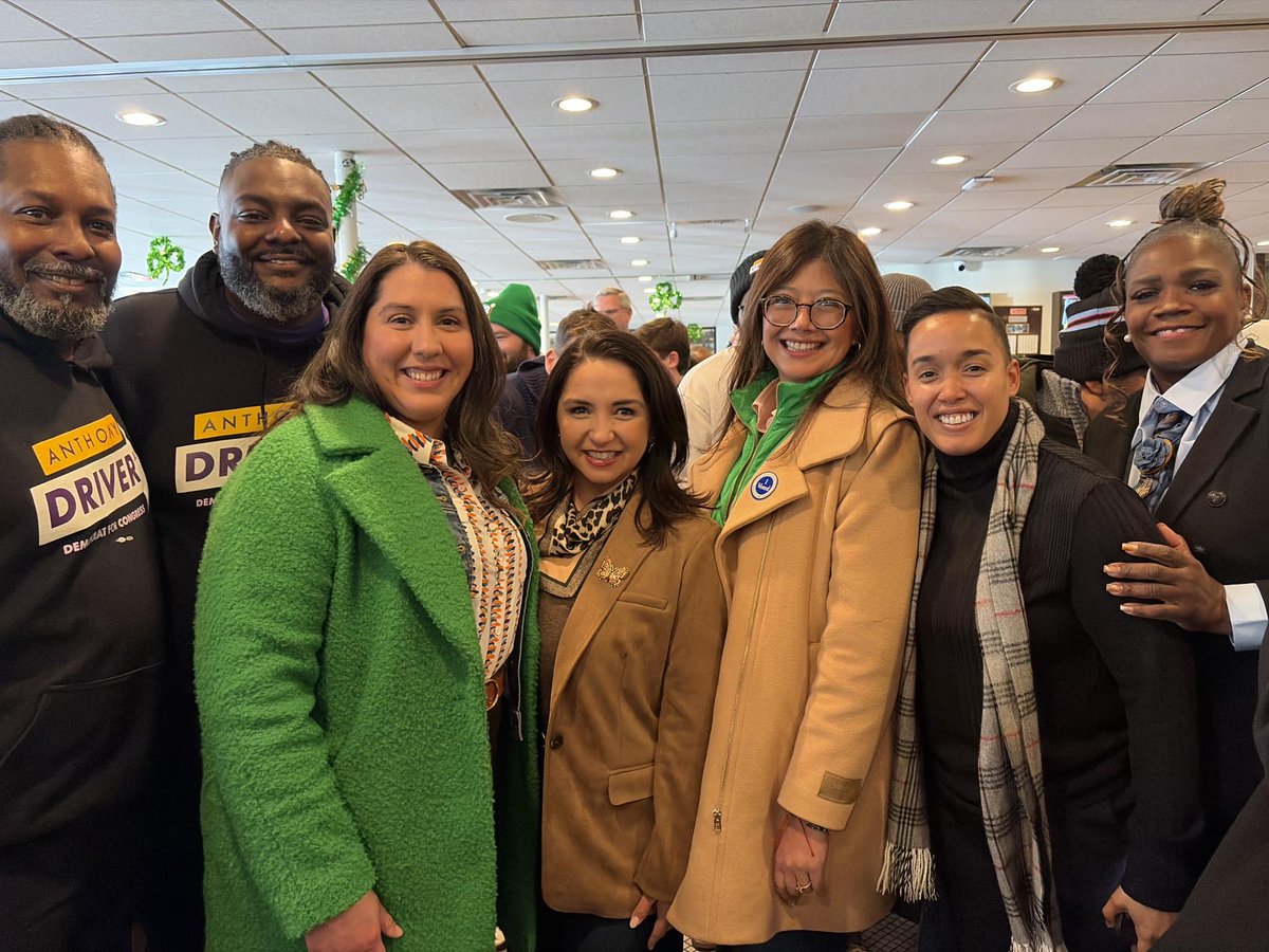 Delia Ramirez tweet media