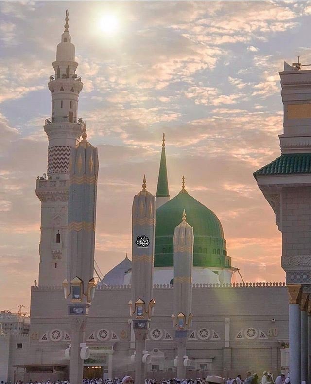 SyedaNaqvi50's tweet image. ہم وہ عُشّاقِ صحابہؓ ہیں جو دورانِ سفر
راہ بھولیں تو ابوذؔرؓ کو صدا دیتے ہیں-
♥️
#ProphetMuhammad