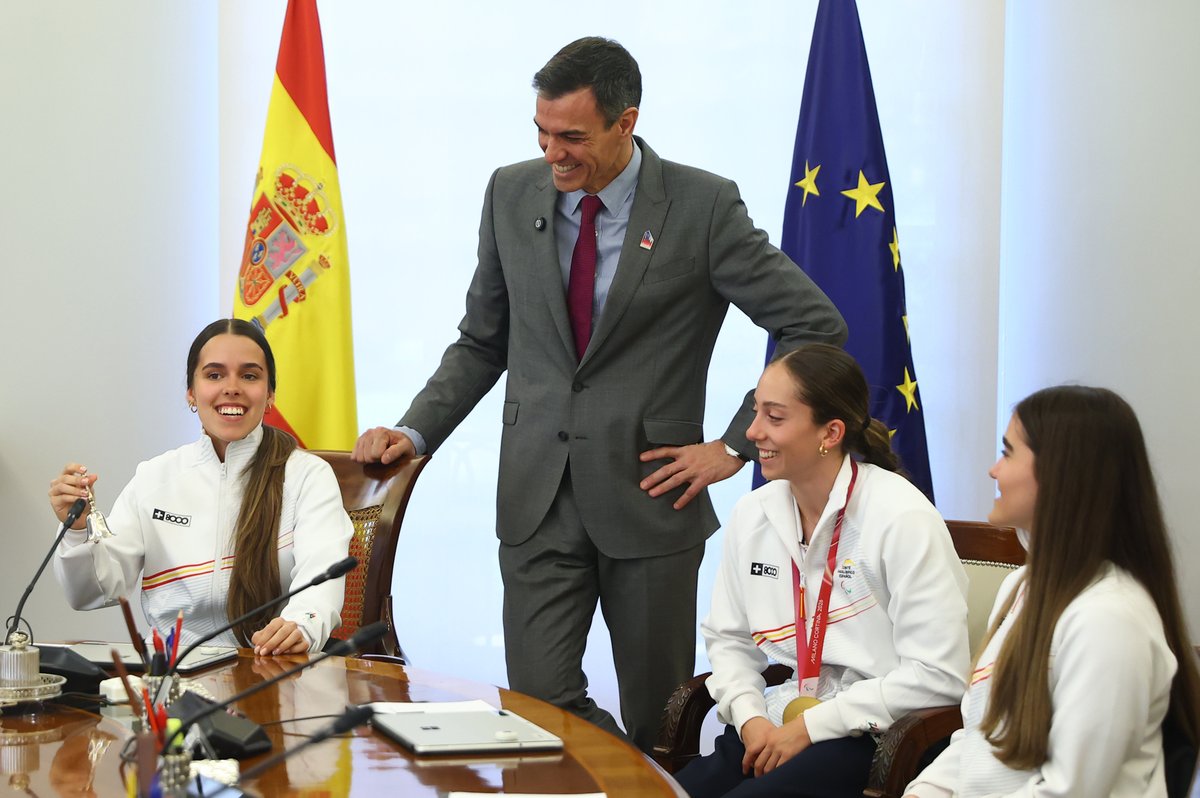 Pedro Sánchez tweet media