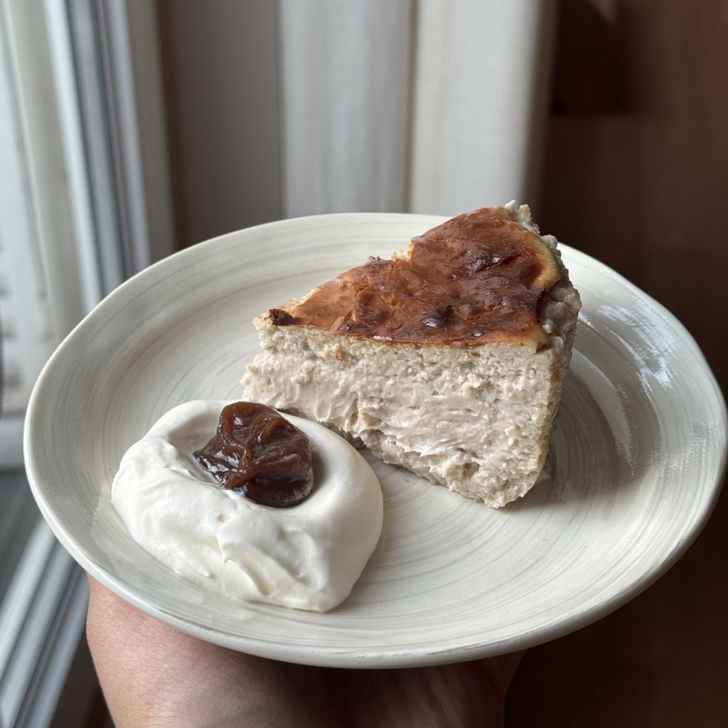 khanita 🦉 tweet media