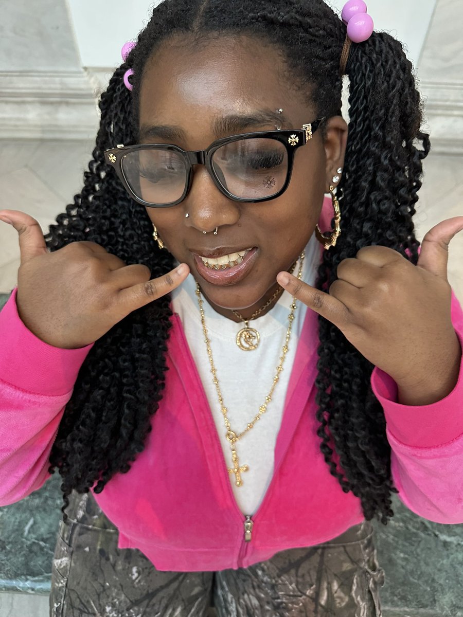 Comet 💋 tweet media