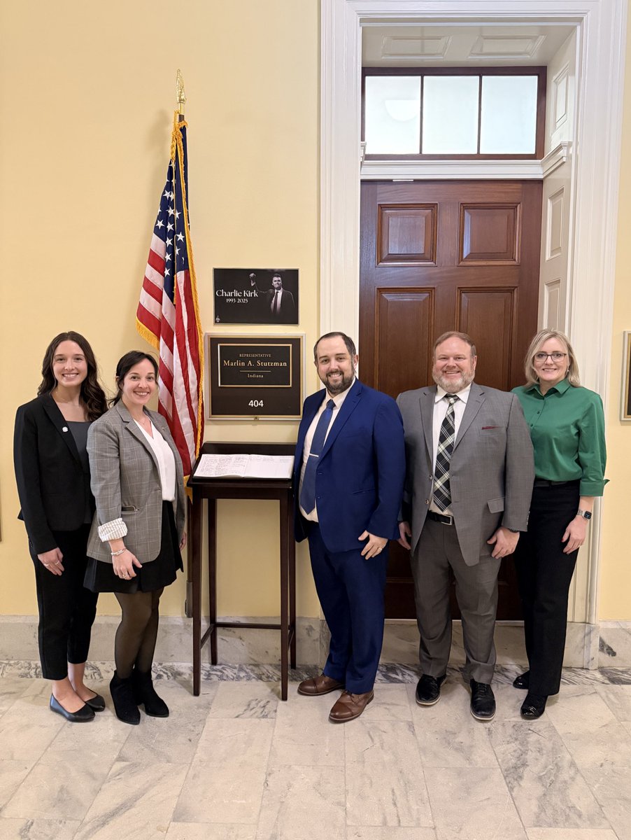 IndianaEyeDocs's tweet photo. Special thanks to @RepStutzman staff for meeting with our Indiana optometrists today to discuss issues important to the profession. 

#EyesOnTheHill26 https://t.co/ZyhyuaLEQX
