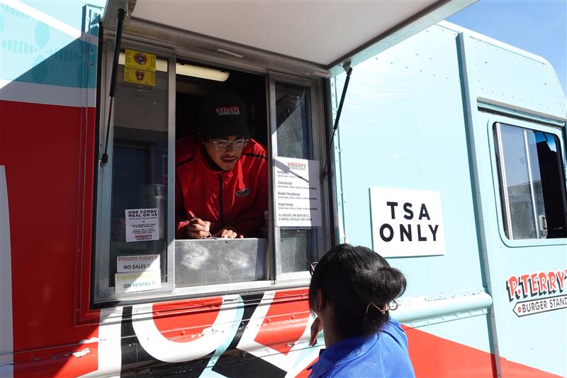 Austin-Bergstrom International Airport tweet media