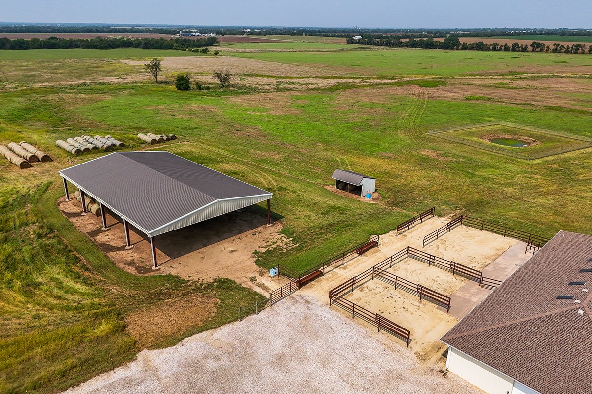 McCurdy Real Estate & Auction tweet media