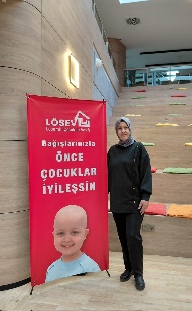 #ÖnceÇocuklarİyileşsin 
losev.org.tr/ramazan
LÖSEV in güçlendirği 2 defa kanser ve lösemiyi atlatan kendi Ayakları üzerinde durabilen güçlü kadın 🧡