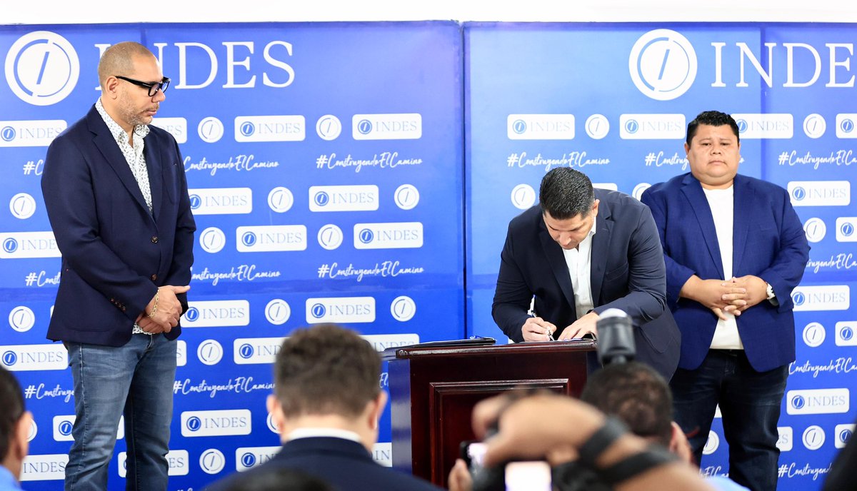 Yamil Bukele tweet media