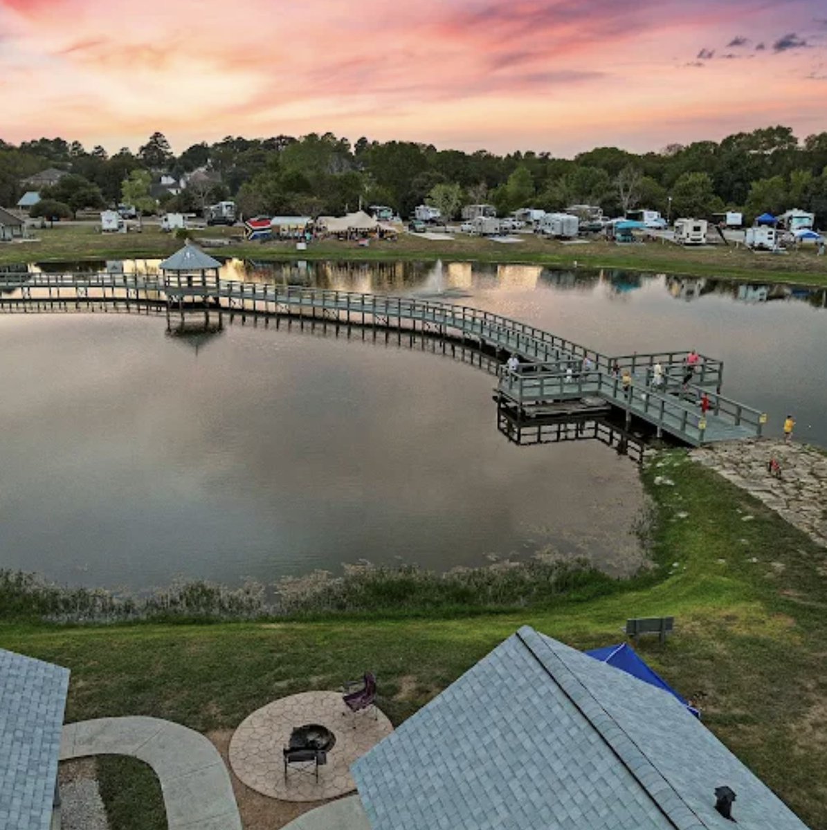 Conroe, Texas tweet media