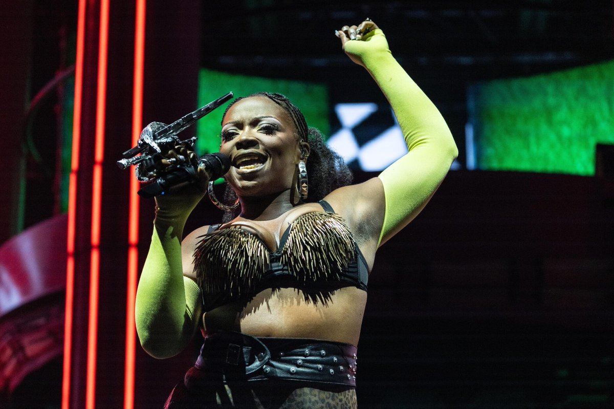 Le Parisien tweet media